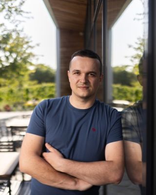 🥂 Tohle byl rok, na který nezapomeneme. Děkujeme vám za vaši přízeň, podporu a energii, kterou k nám přinášíte. Za plné...