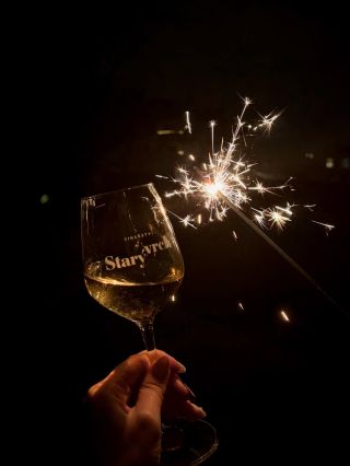 ✨ Děkujeme, že jste byli součástí našeho roku. ✨ Děkujeme všem, kteří si s námi připíjeli, ochutnávali, vraceli se a...